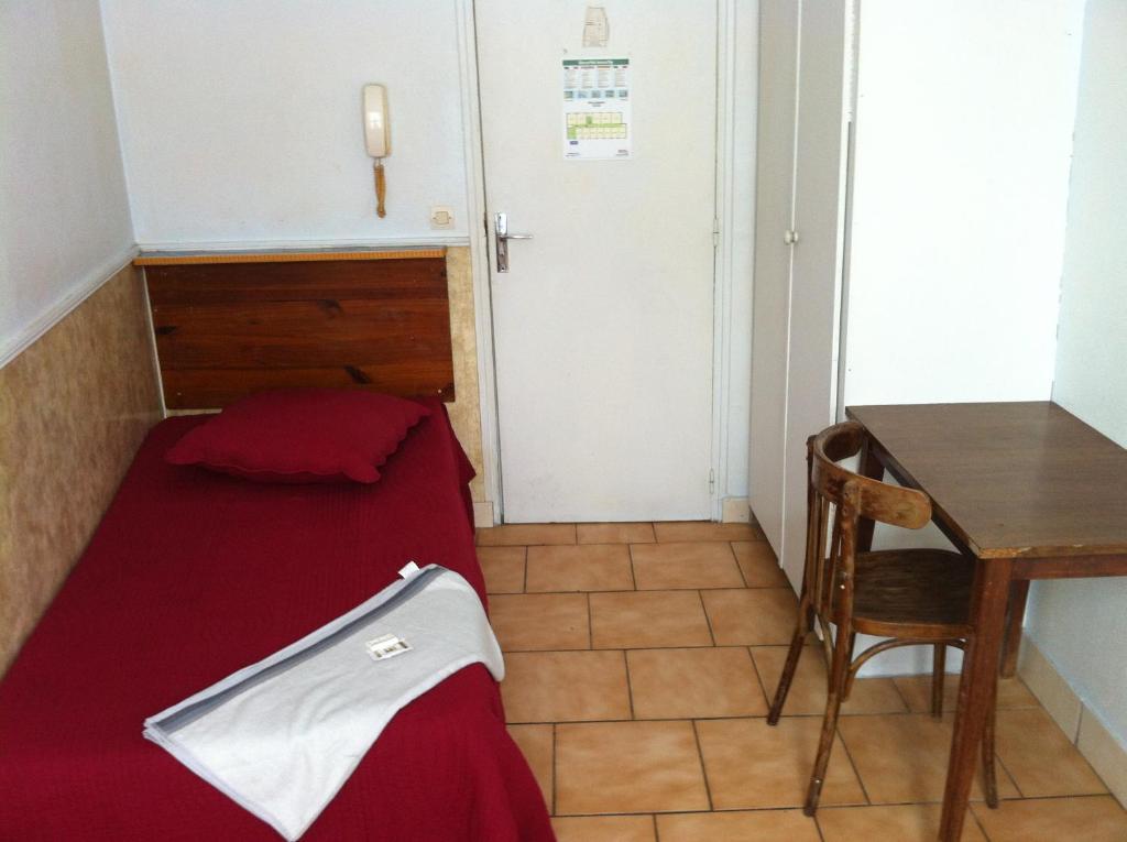 Hipotel Paris Bordeaux Menilmontant Oda fotoğraf